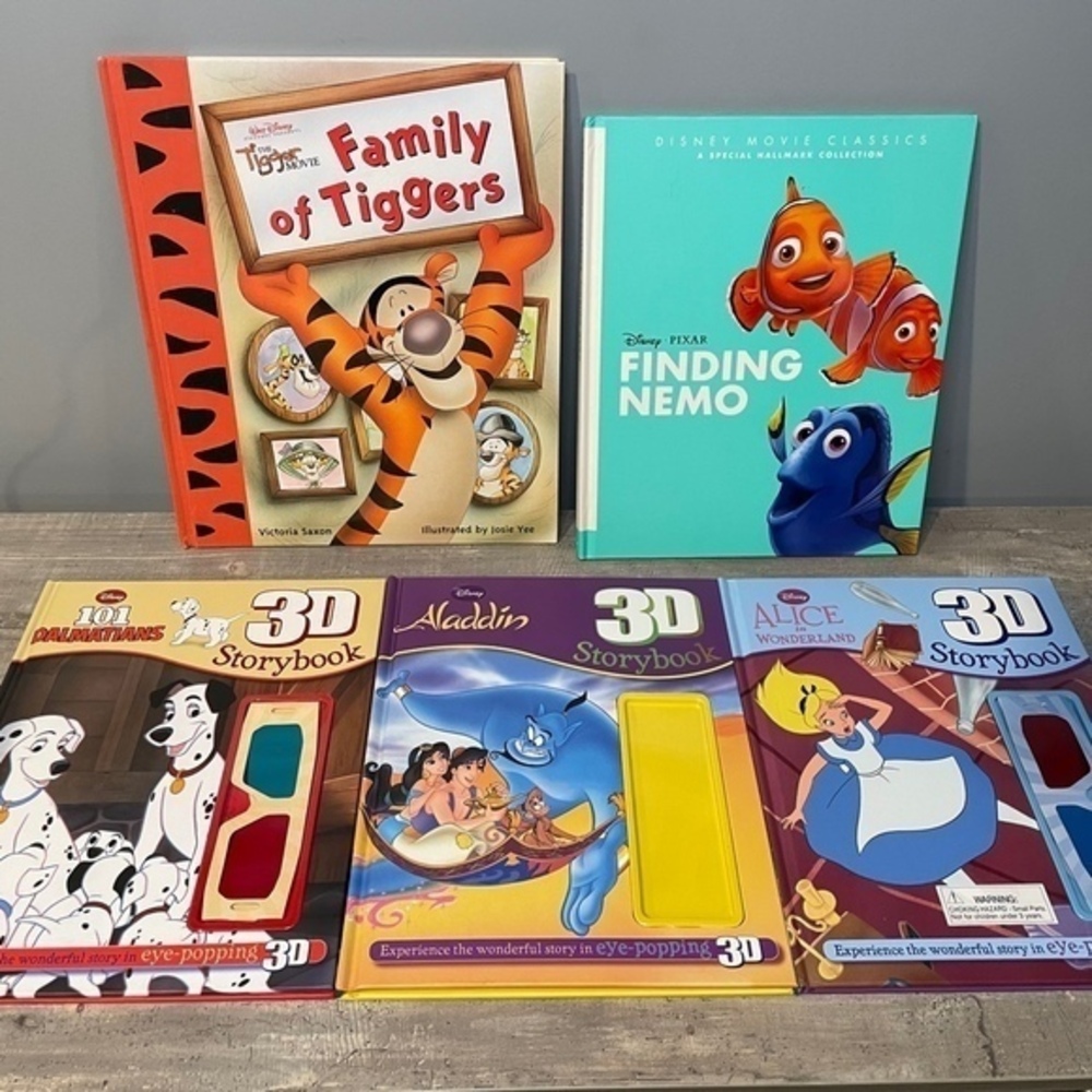 Disney Children’s Book Bundle HardCover Princess Nemo 101 Dalmatians Tigger